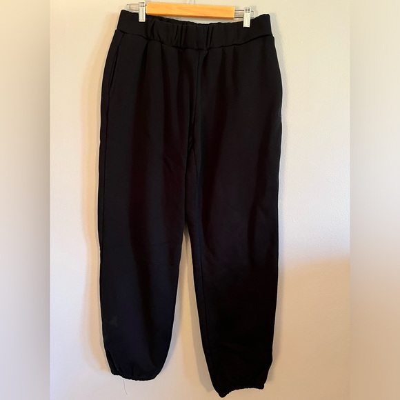 Juicy by juicy culture 2 piece jogging suit. Top xl bottom large - Picture 5 of 8